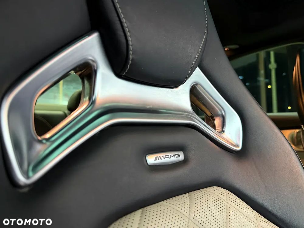 Mercedes-Benz Klasa C AMG 43 4Matic 9G-TRONIC - 7