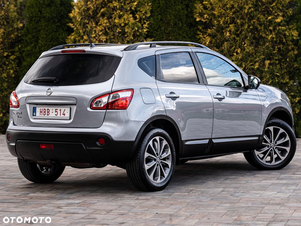 Nissan Qashqai - 25