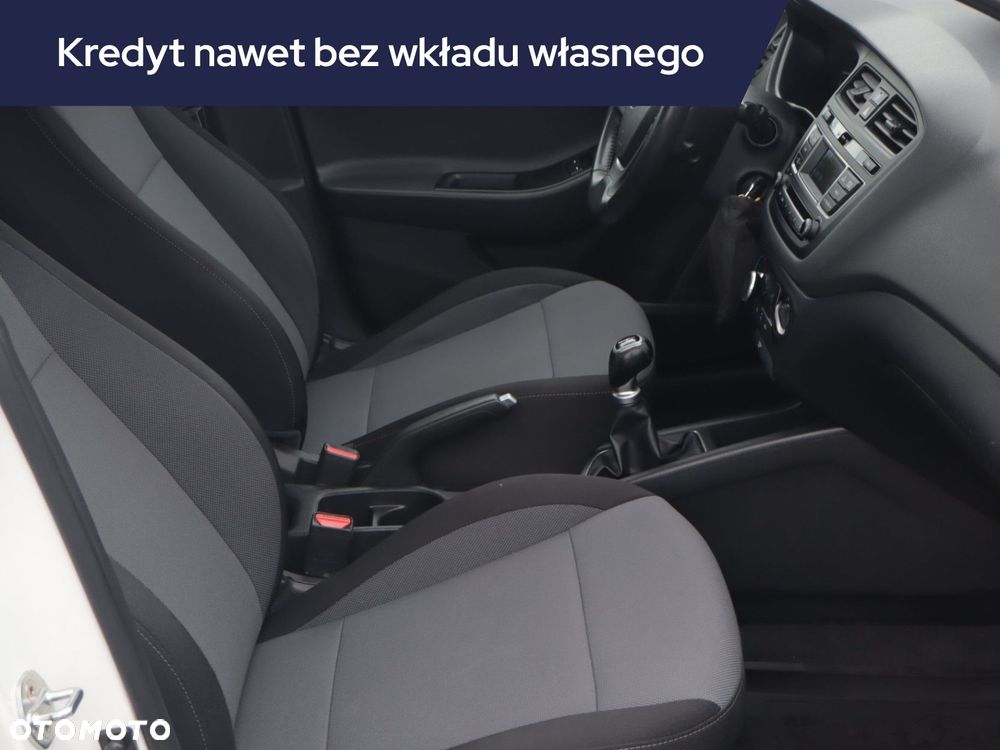 Hyundai i20 - 11