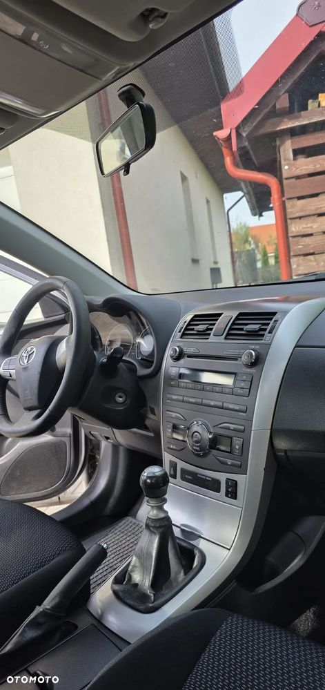 Toyota Corolla 1.4 D-4D Premium - 9