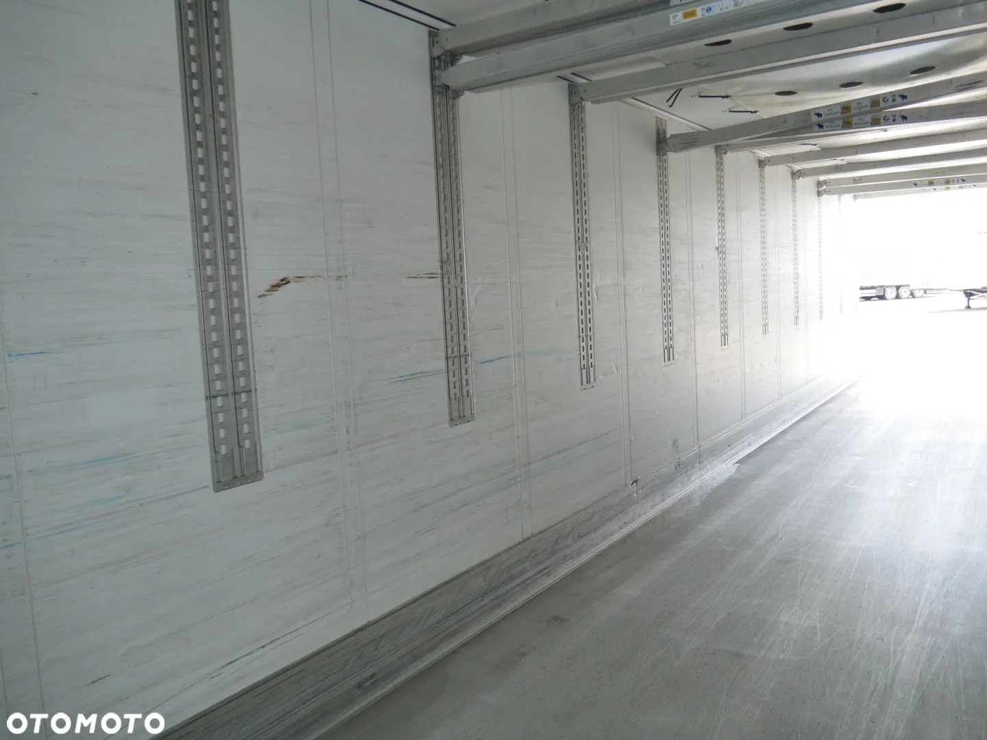 Schmitz Cargobull Chłodnia 60 / Doppelstock / Thermo King 300 / TIP 640641 - 18