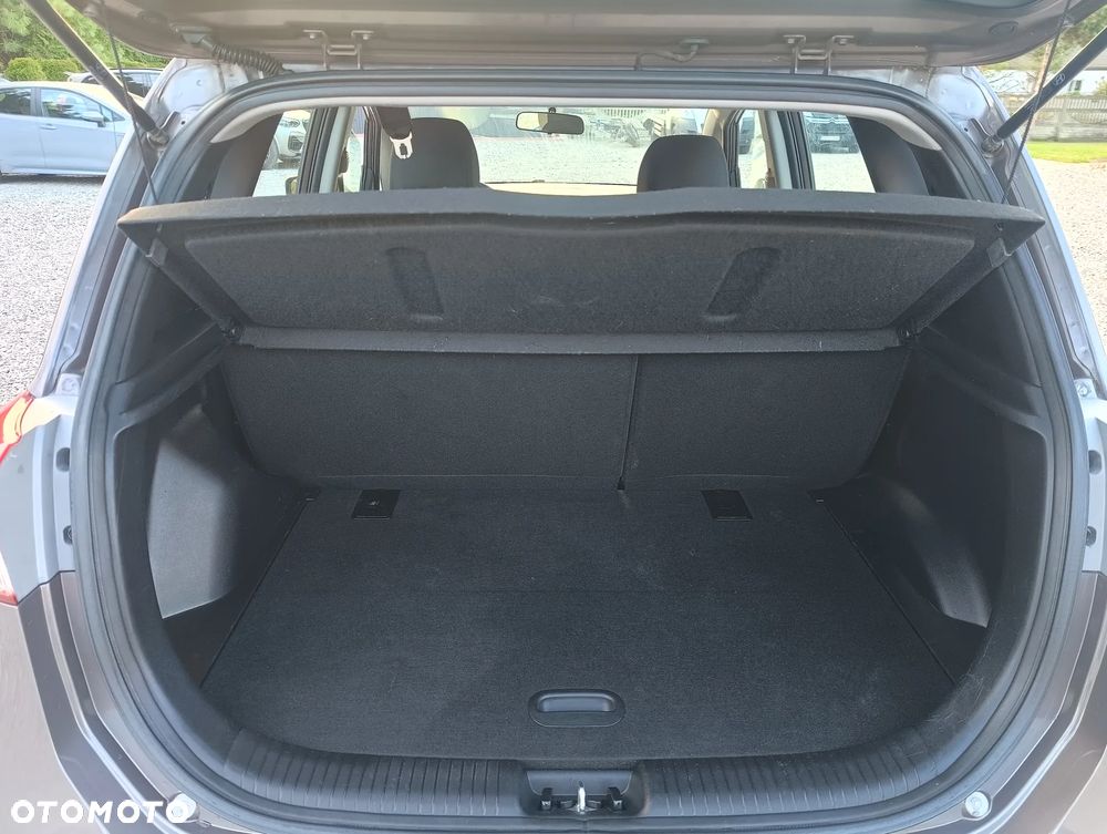 Hyundai ix20 1.4 Trend - 12