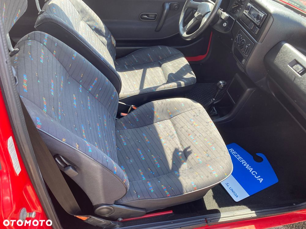 Volkswagen Polo - 19