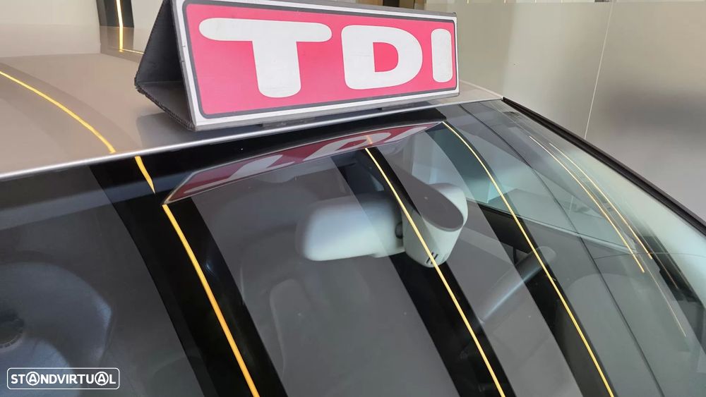 Audi A4 Avant 2.0 TDI Sport - 26