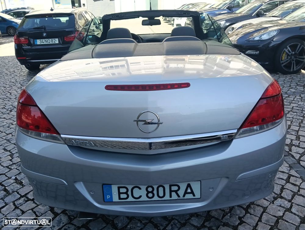 Opel Astra 1.8 Sport - 21