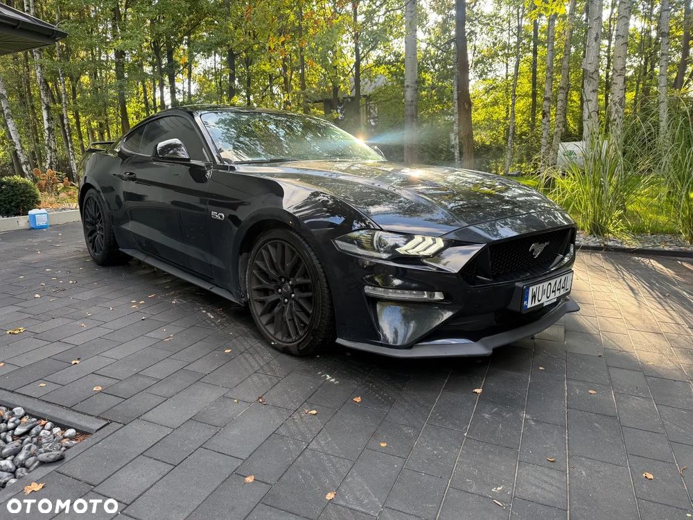 Ford Mustang - 1