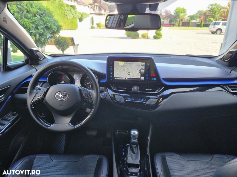 Toyota C-HR Lounge - 12
