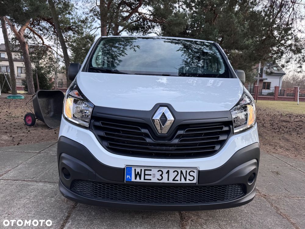 Renault TRAFIC - 2