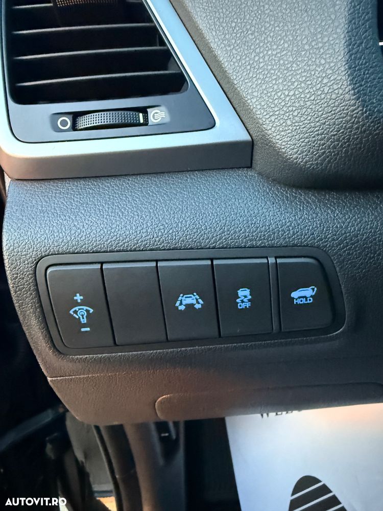 Hyundai Tucson blue 1.7 CRDi 2WD DCT Advantage - 13