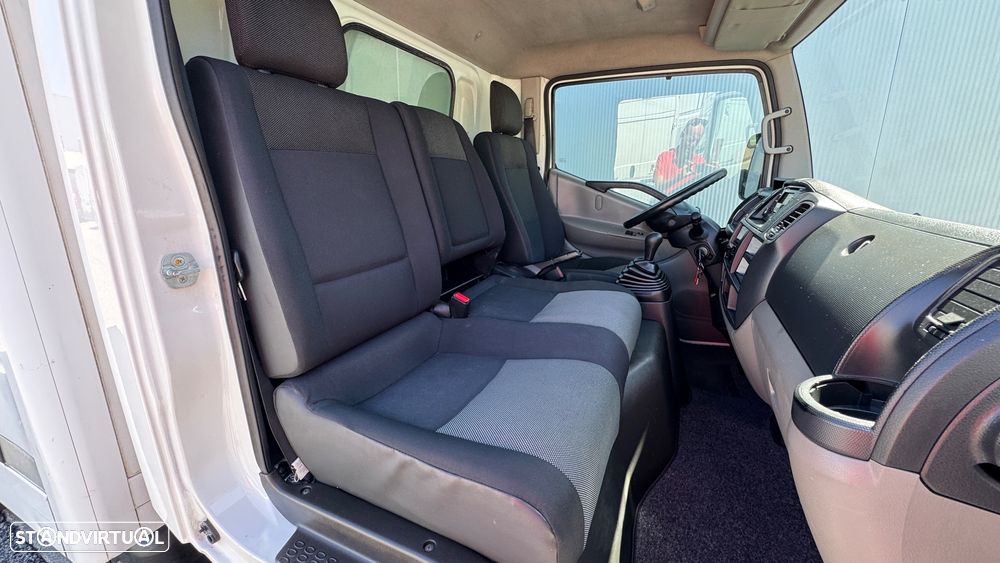 Nissan Cabstar C/ Plat. Elevatória NT 400 3.0 dCi - 15