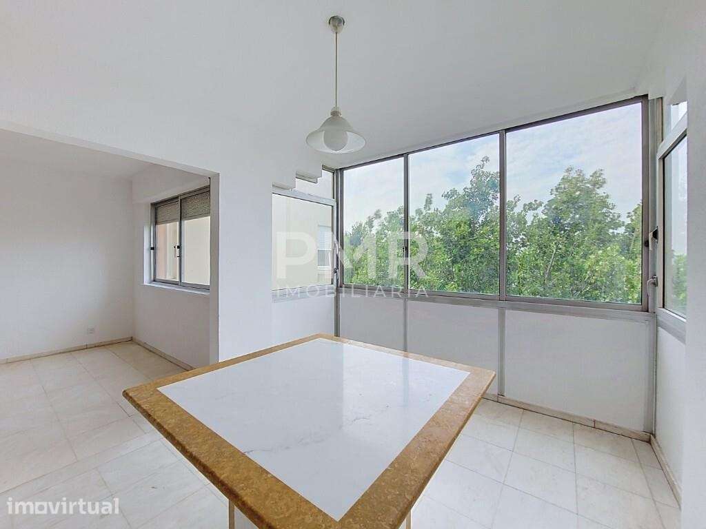 Apartamento T3 para arrendamento no Lumiar - Grande imagem: 2/20