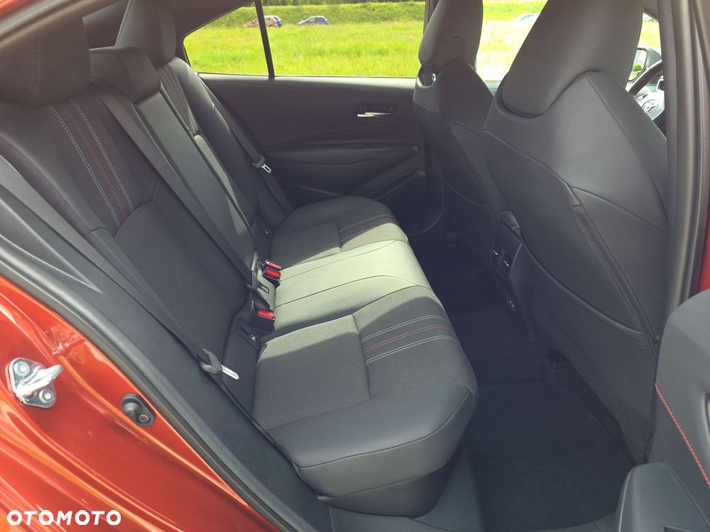 Toyota Corolla 1.8 Hybrid GR Sport - 16