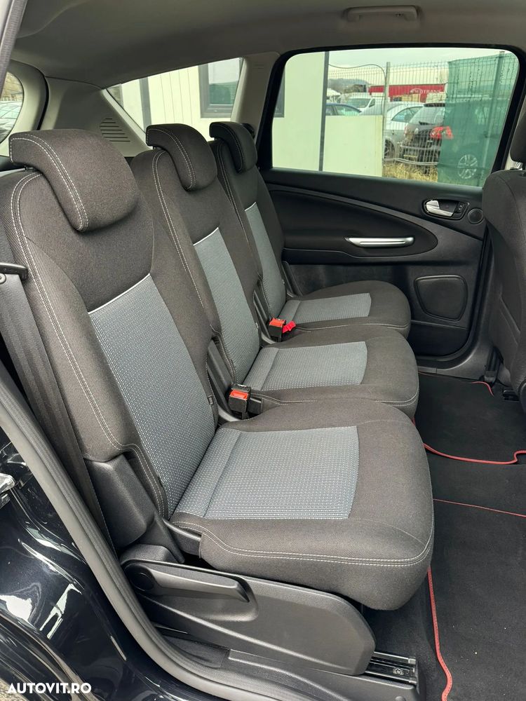 Ford S-Max 2.0 TDCi Powershift Titanium - 24