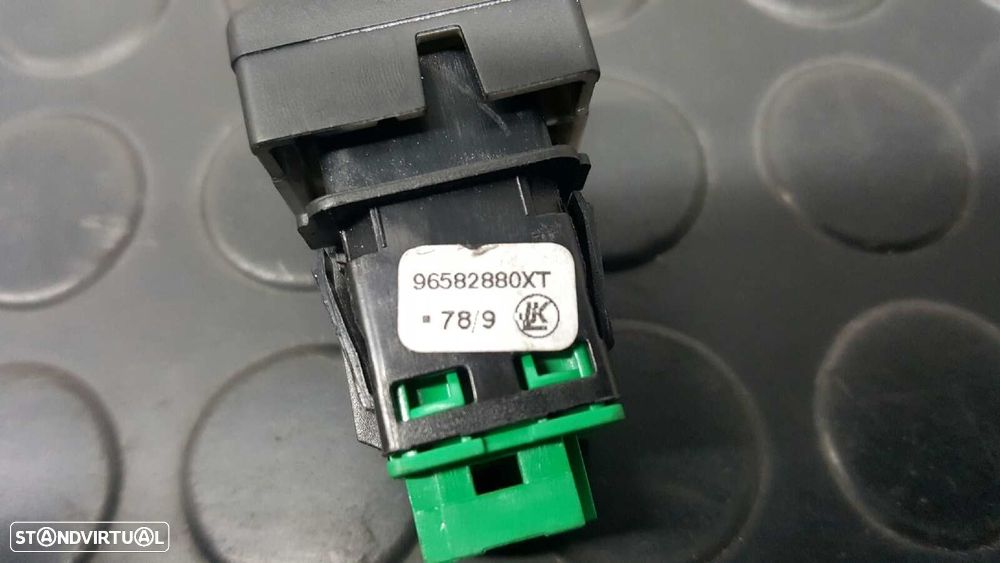 CONTROLE DE BLOQUEIO DE PORTA CITROEN BERLINGO STATION WAGON SX MULTISPACE - 4