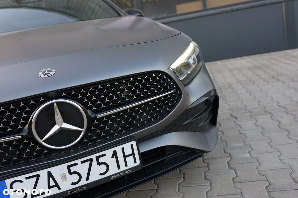 Mercedes-Benz Klasa A 180 AMG Line 7G-DCT - 3