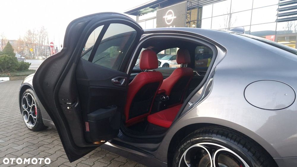 Alfa Romeo Giulia 2.0 Turbo Veloce Q4 - 14
