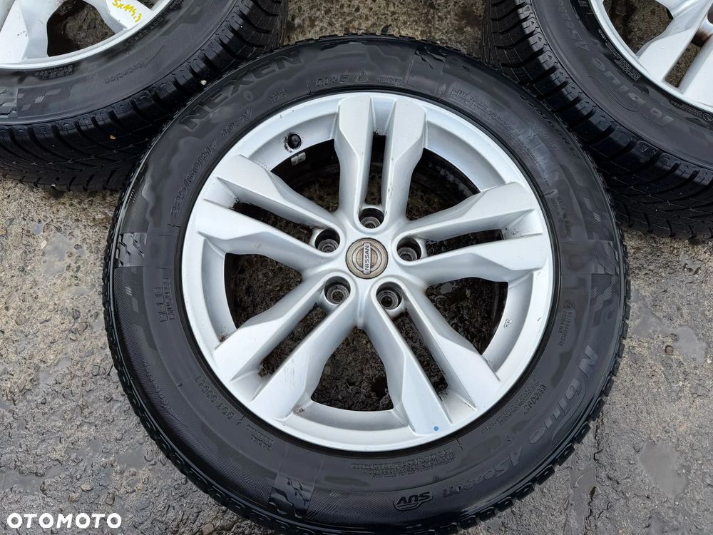 Felgi 17' koła Nissan Juke F15 5x114,3 17x7J ET40 centr 66,1 OE - 2