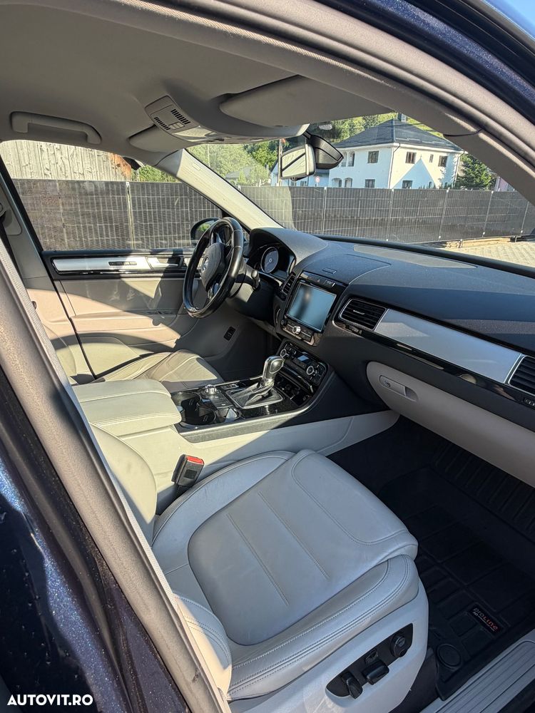 Volkswagen Touareg 3.0 V6 TDI BMT - 13