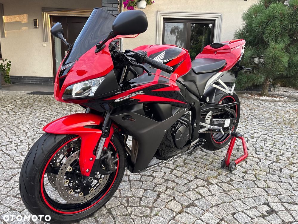 Honda CBR - 8