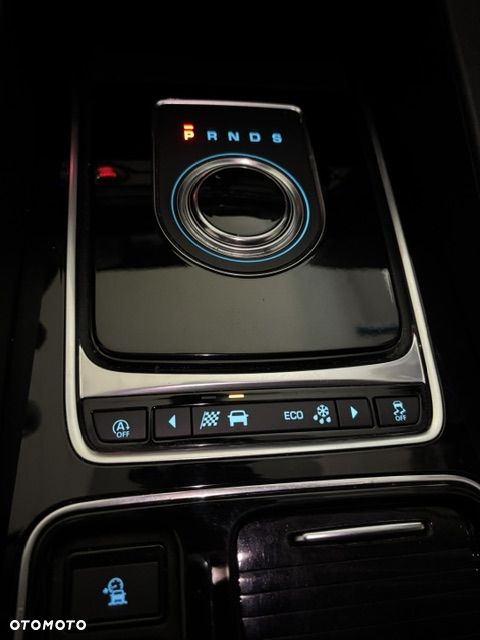 Jaguar F-Pace 2.0 i4D AWD R-Sport - 22