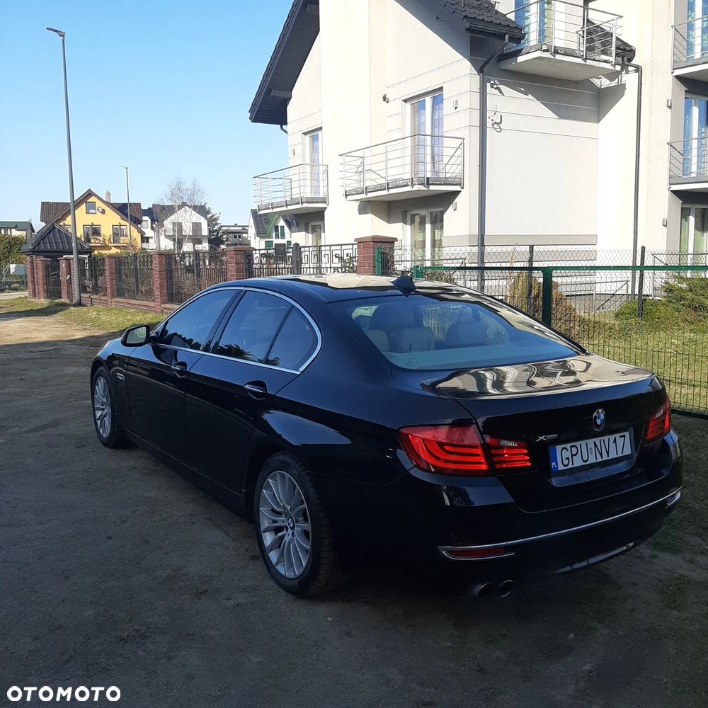 BMW Seria 5 528i xDrive - 2
