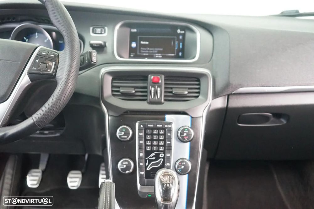 Volvo V40 1.6 D2 R-Design Momentum - 26
