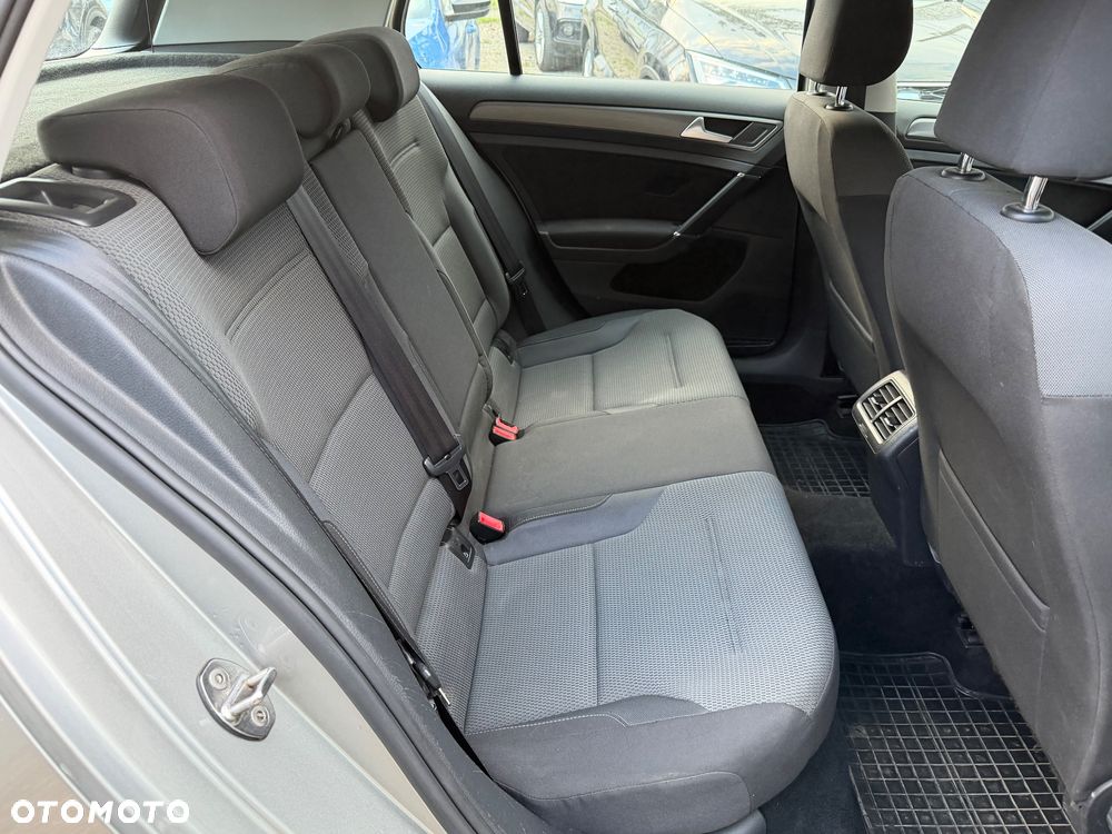Volkswagen Golf 1.2 TSI BMT Trendline Perfectline - 20