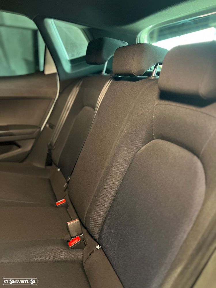 SEAT Arona 1.0 TSI FR - 44