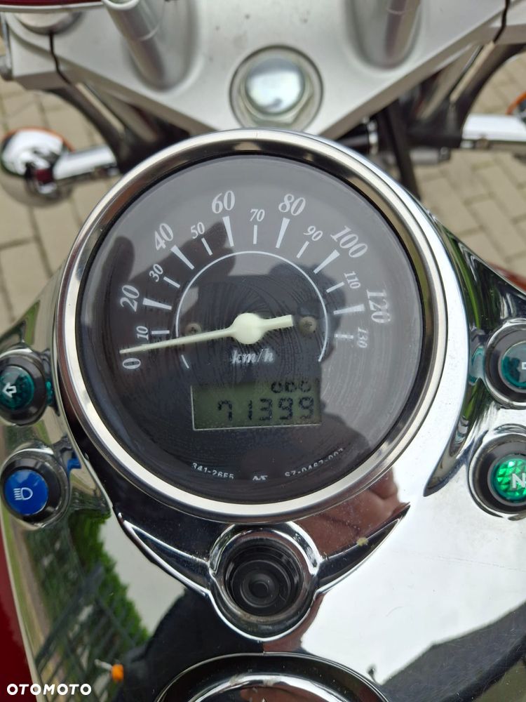 Suzuki Intruder - 8