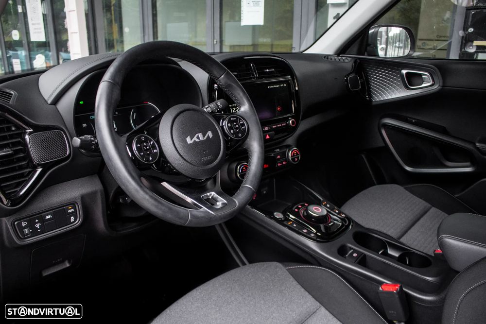 Kia e-Soul Vision - 30