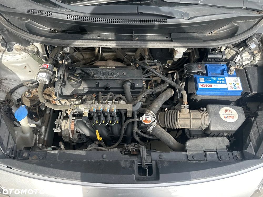 Kia Rio 1.2 M - 9