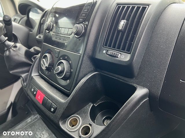 Peugeot Boxer L2H2 7-os. brygadówka doka 2,0 Hdi 130 KM - 13
