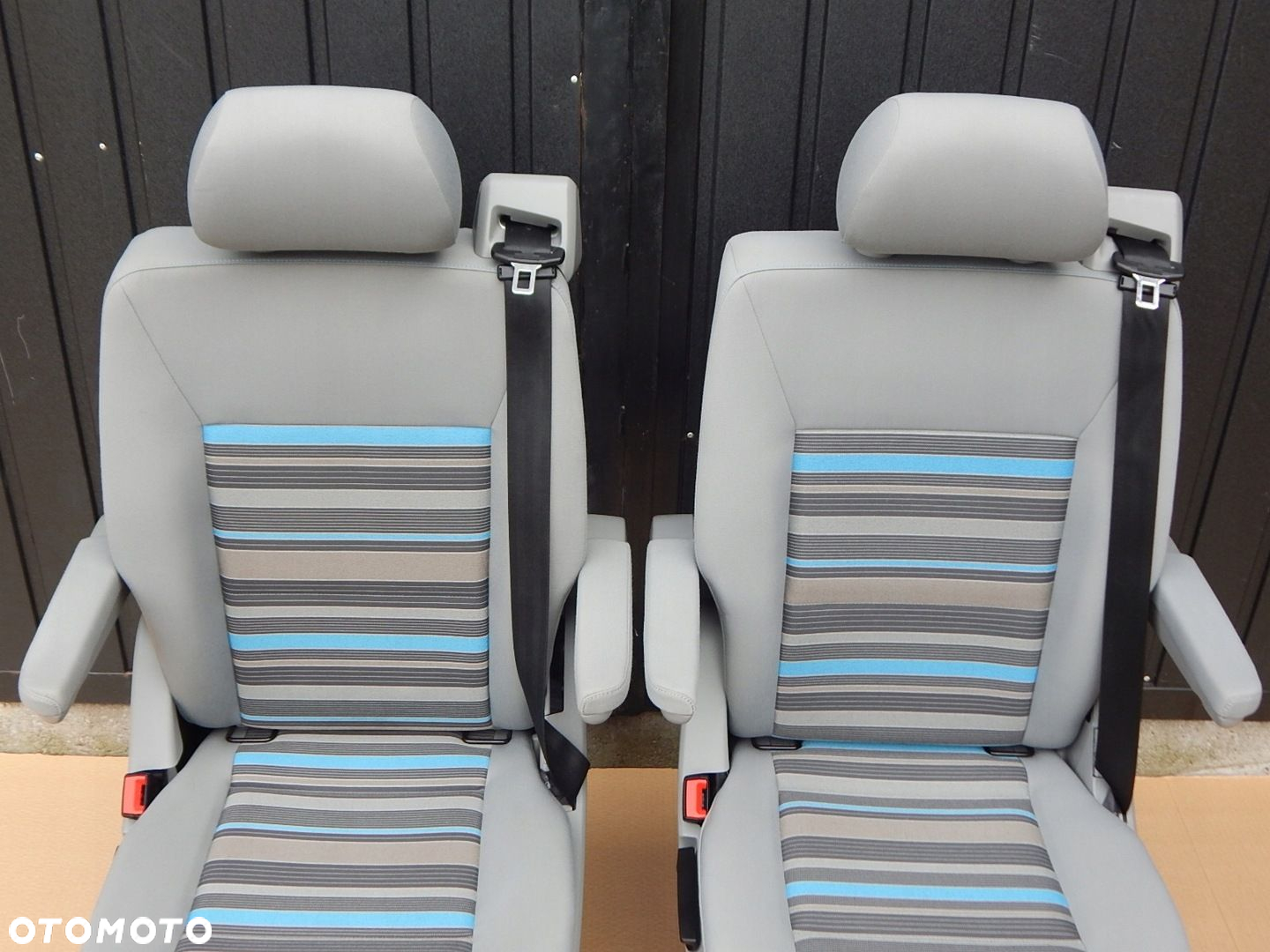 VW T5 T6 MULTIVAN CALIFORNIA KAMPER fotel OBROTOWY tył podłokietnik TAKATO - 4