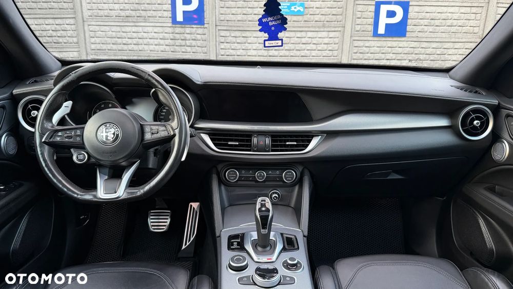 Alfa Romeo Stelvio 2.0 Turbo Veloce Q4 - 11