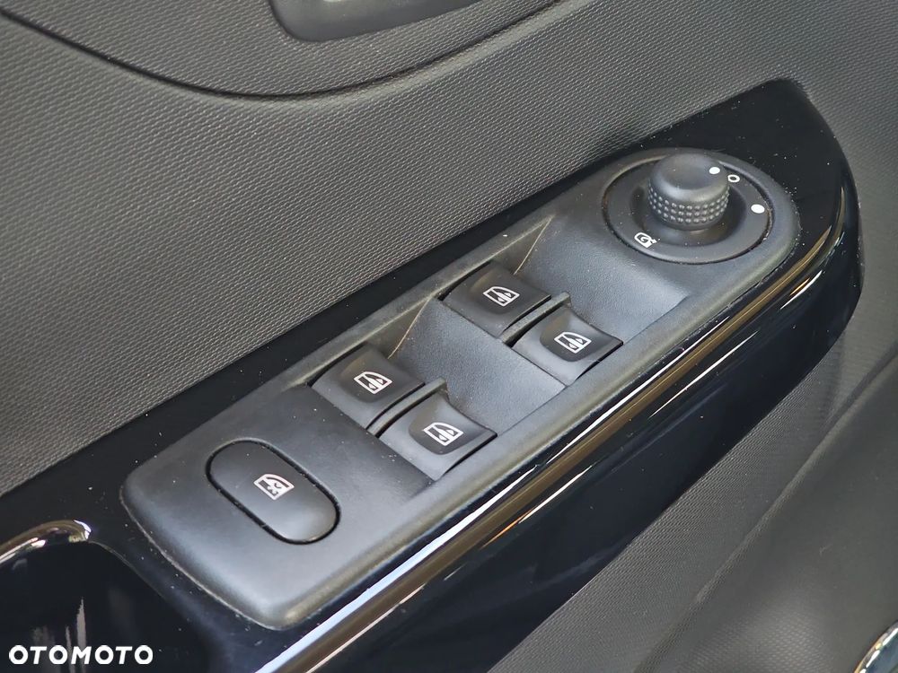 Renault Captur 0.9 Energy TCe Intens - 13