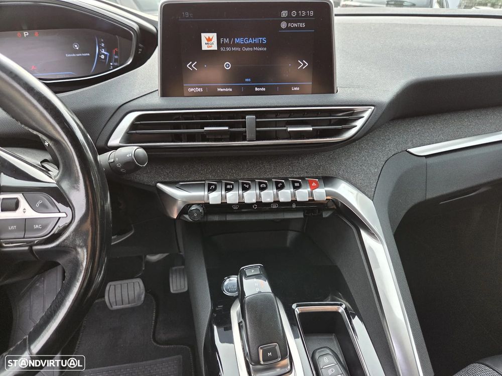 Peugeot 5008 1.5 BlueHDi Allure EAT8 - 22