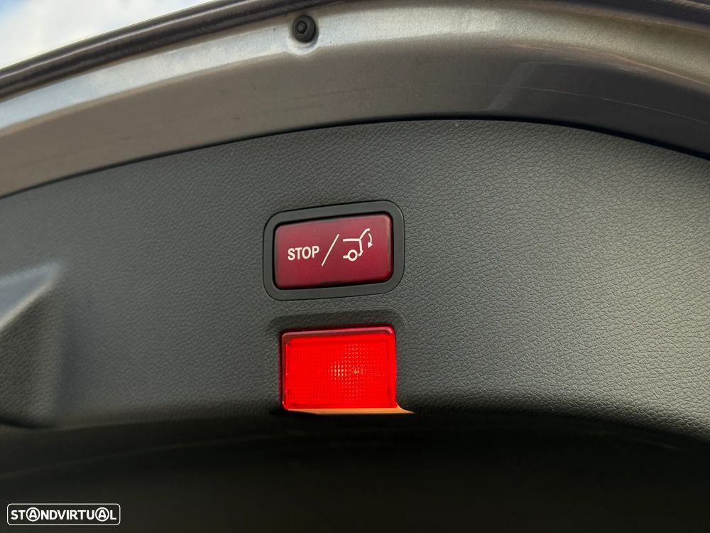 Mercedes-Benz CLA 45 AMG 4Matic Shooting Brake 7G-DCT - 30