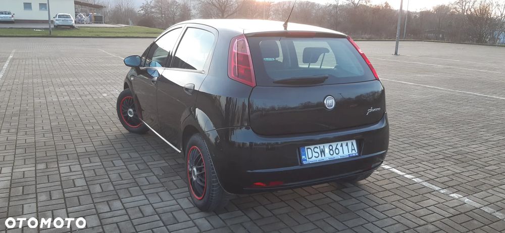 Fiat Grande Punto Actual 1.2 8V Estiva - 5