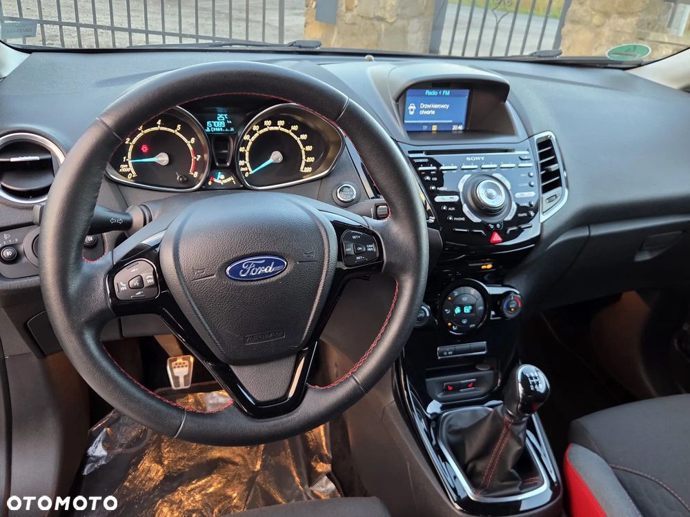Ford Fiesta 1.0 EcoBoost S&S ST-LINE Black - 14
