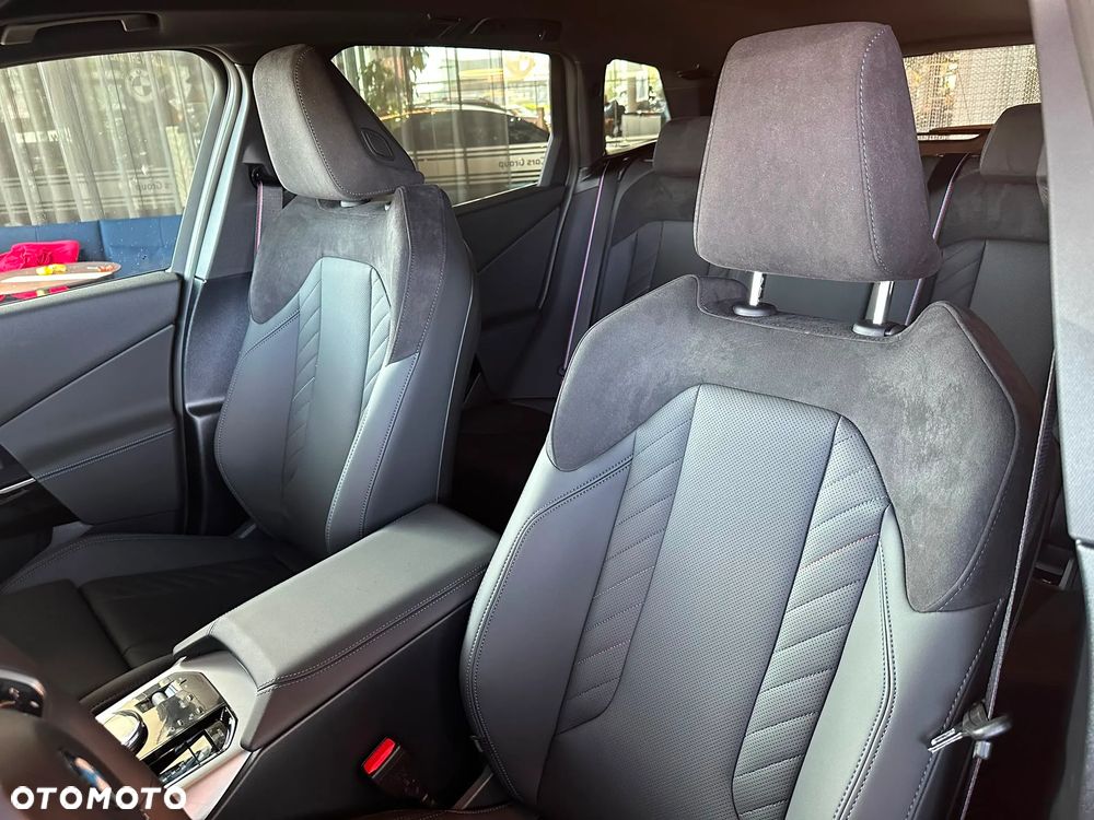 BMW X3 xM50 mHEV - 14
