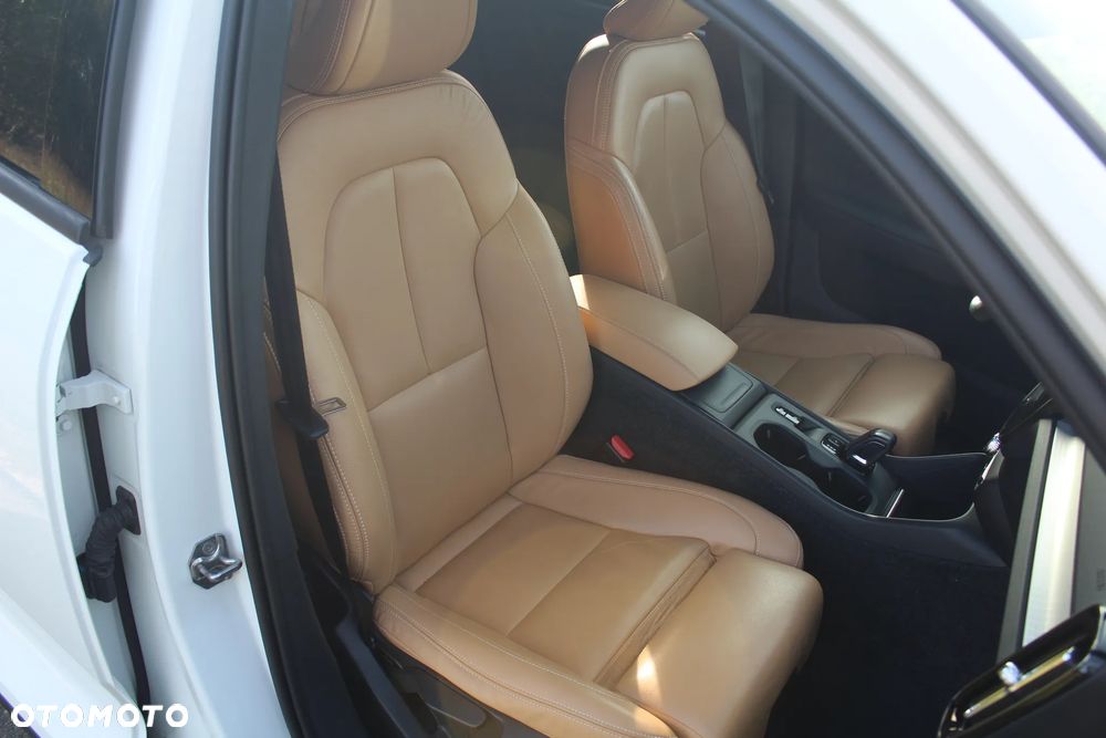 Volvo XC 40 D3 Momentum Pro - 18