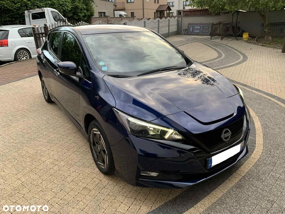 Nissan Leaf 40 kWh TEKNA - 6