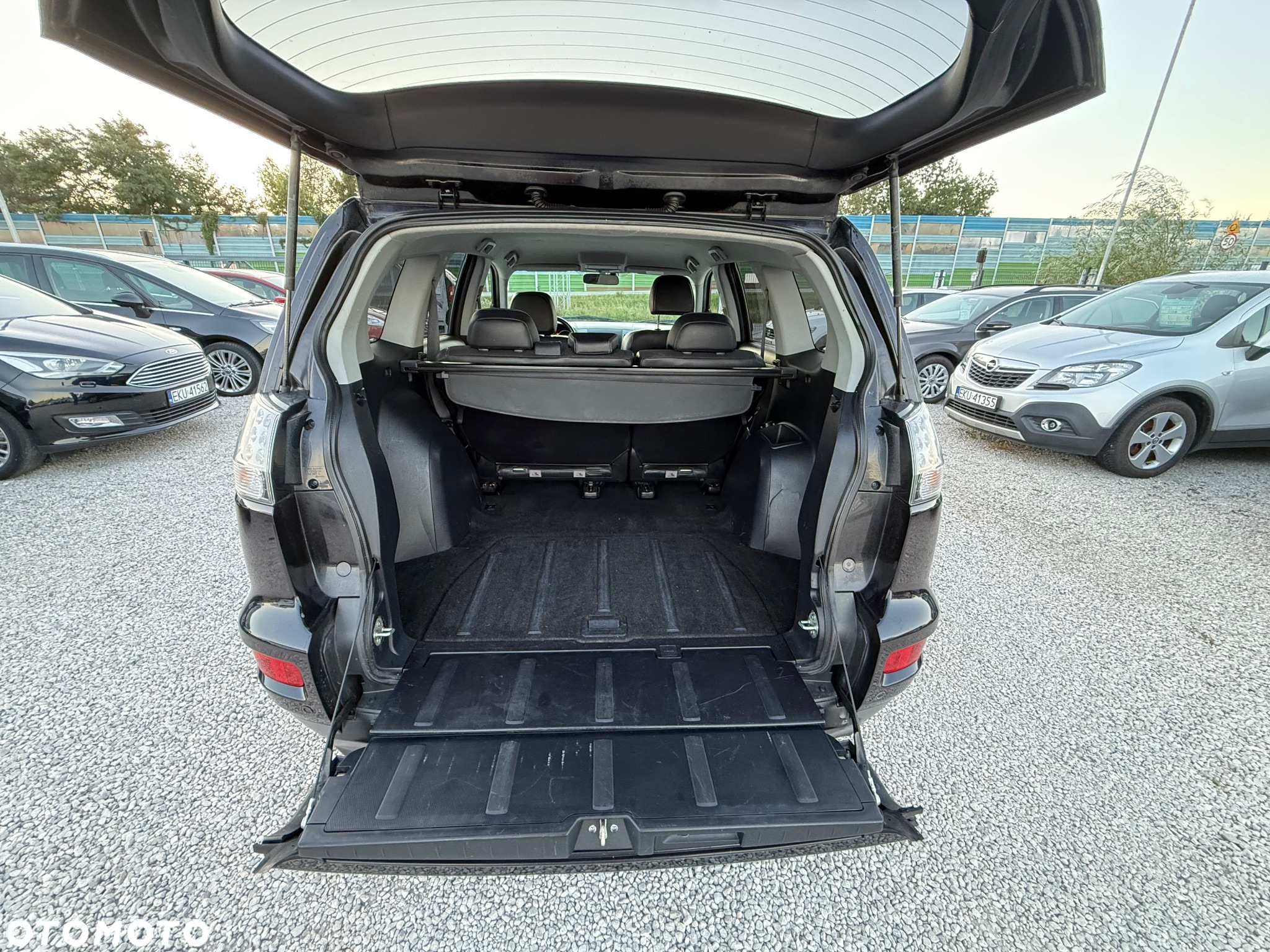 Mitsubishi Outlander 2.0 2WD CVT Invite - 30