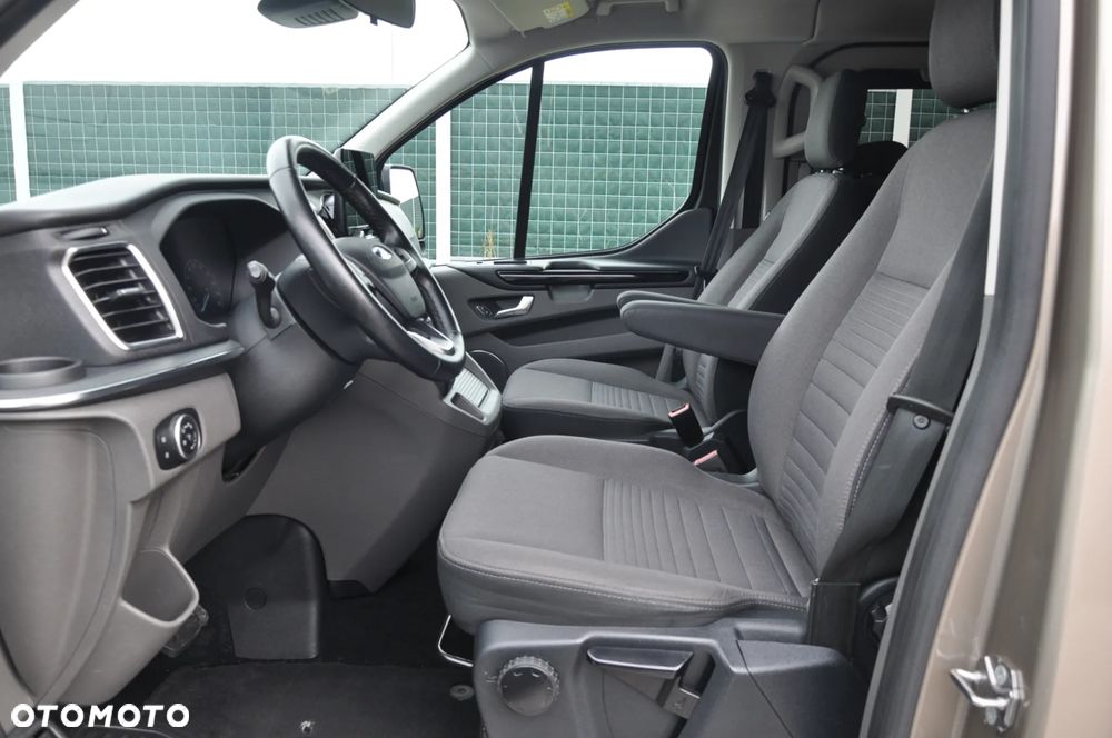 Ford Tourneo Custom 2.0 EcoBlue L2 Titanium X SelectShift - 24