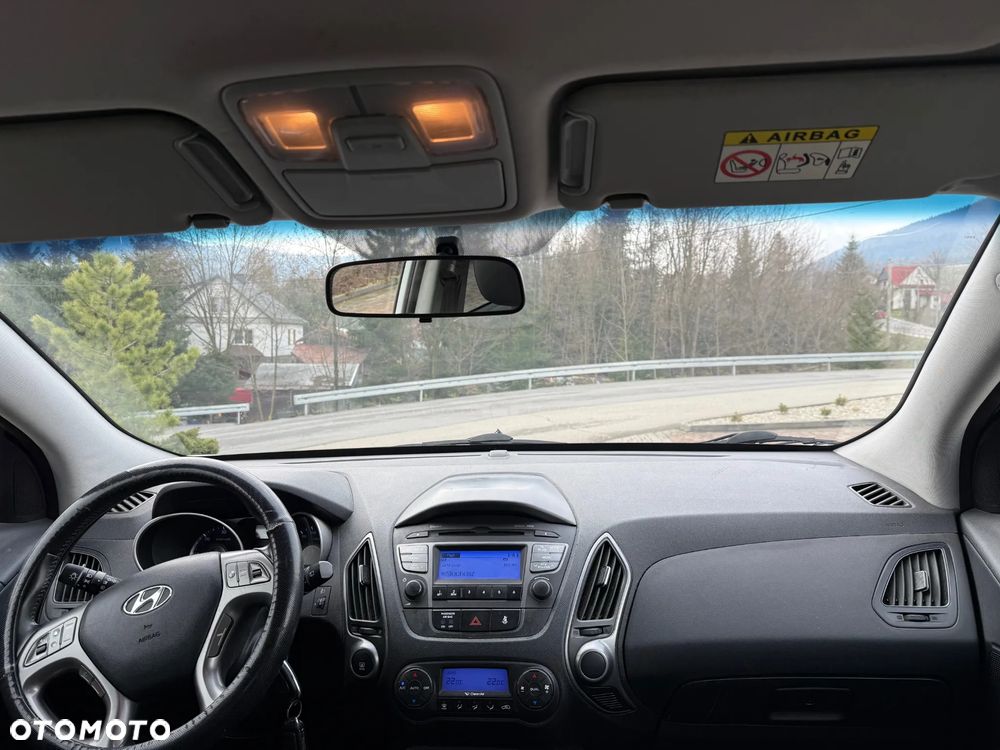 Hyundai ix35 1.7 CRDi 2WD blue Finale Gold - 12