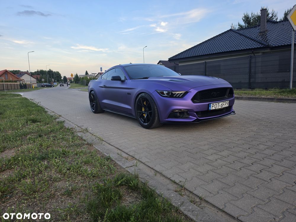 Ford Mustang - 1