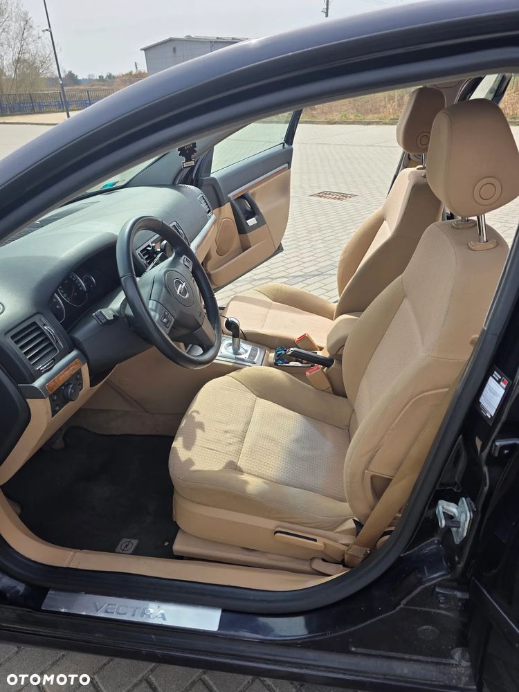 Opel Vectra 1.8 Cosmo EasyTronic - 12