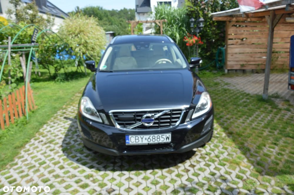 Volvo XC 60 DRIVe R Design - 1