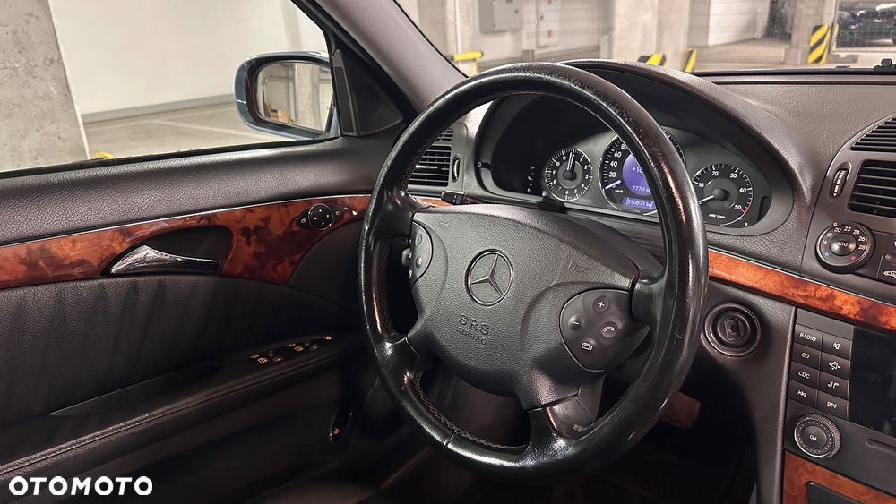 Mercedes-Benz Klasa E - 22