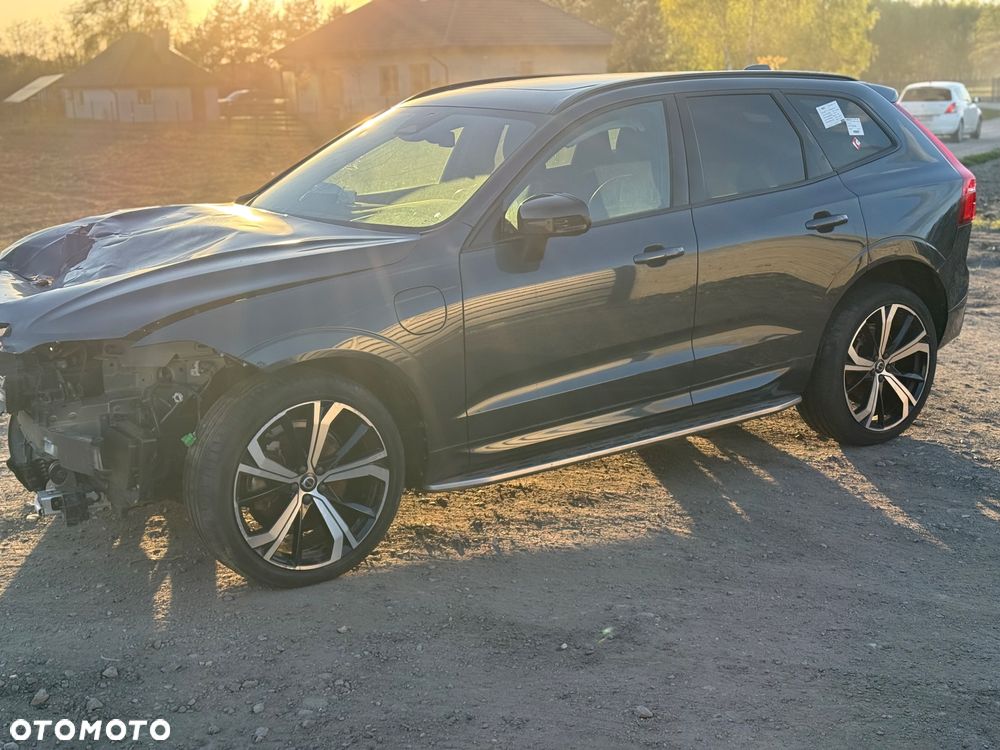 Volvo XC 60 T8 AWD Recharge Plus Black Edition - 2
